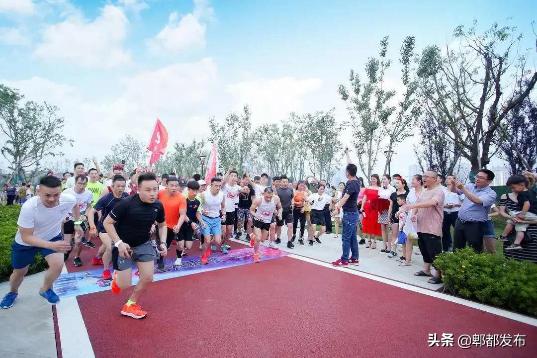 灯光秀奥运夺冠,奥运冠军夜游西安