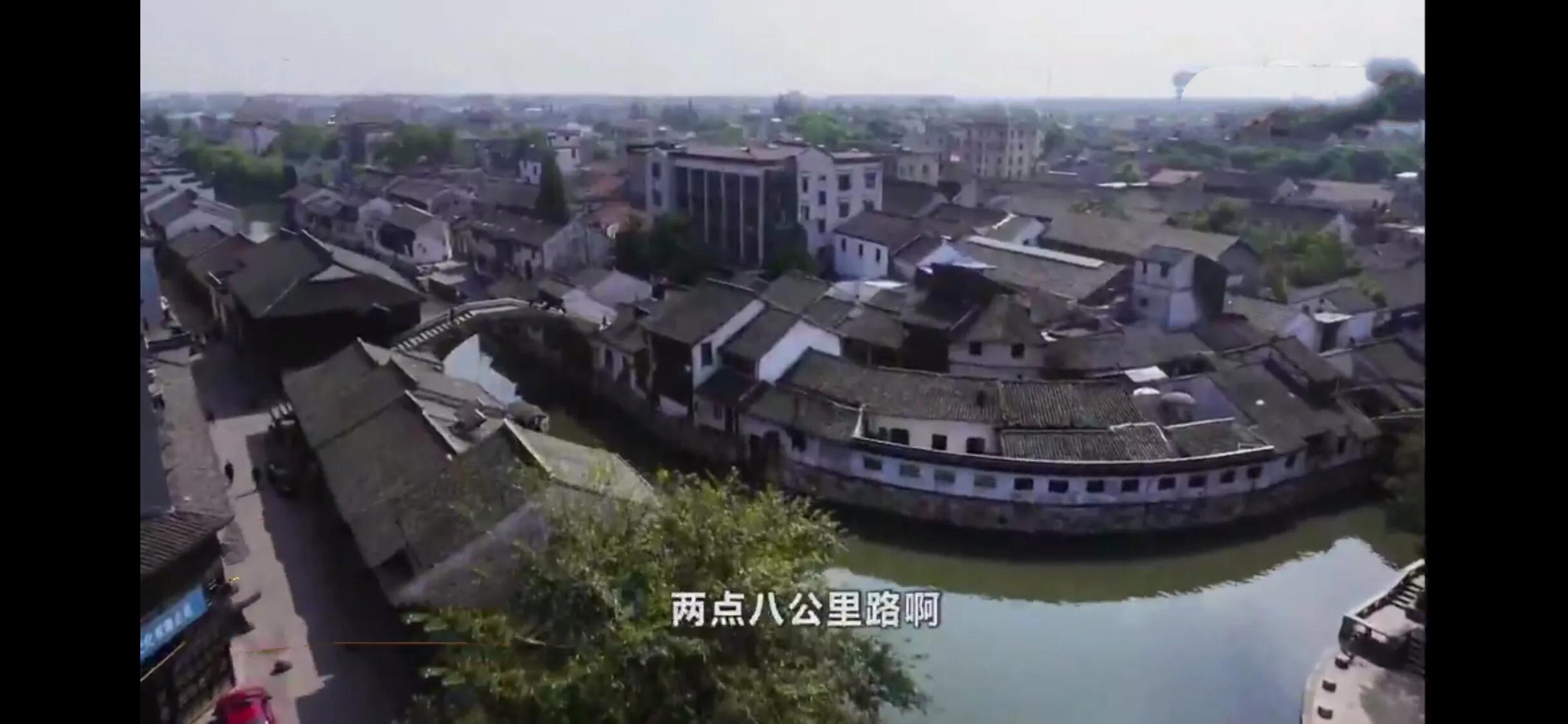 小镇，一碗面年入30万，一块糕年销售额上百万，它胜在何处？