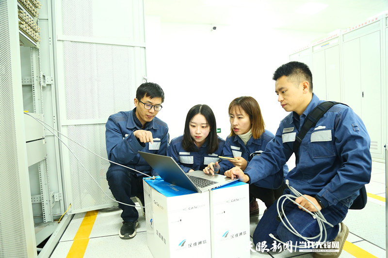 与时间赛跑为生命护航全过程,与时间赛跑为设备护航