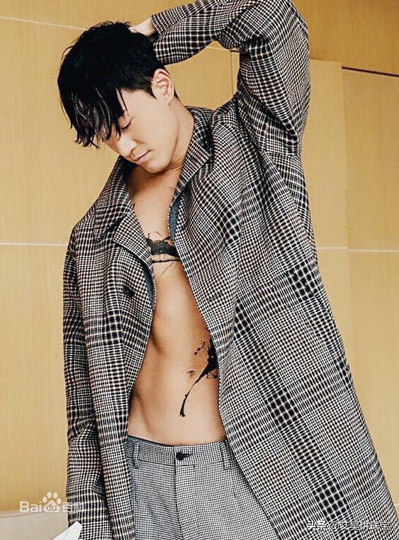 六福跟老凤祥哪个品质好,为什么老凤祥比六福便宜