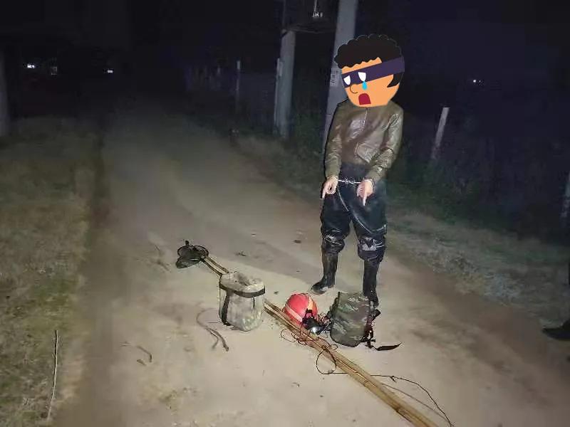 不讲“钓德”，还开“外挂”？雨湖公安破获全市首起可视锚鱼器非法捕鱼案