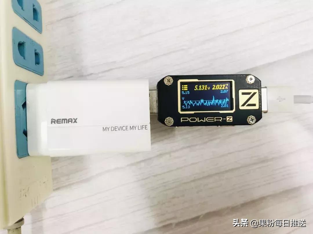 iphone如何实现快充 (iphone秒变快充只需一招)