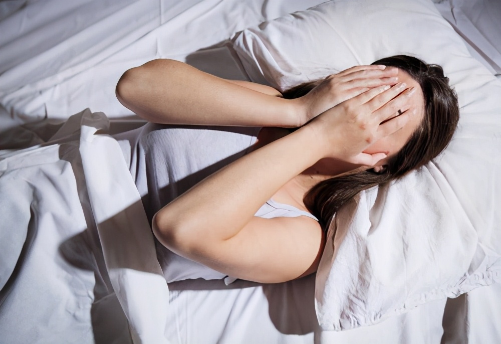 失眠怎么办？心诺即眠睡眠仪，贴心呵护你的睡眠