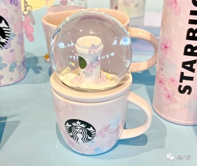 中日樱花限定大PK！猫咪杯、毛绒手袋，中国星爸爸又一次逆袭？