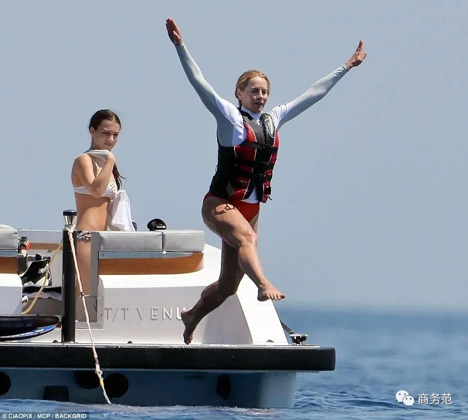 乔布斯长大后与养父母感情,乔布斯小女儿近况