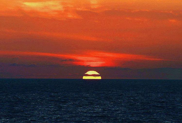 游凤凰古城游记,游凤凰古城旅游攻略三日游