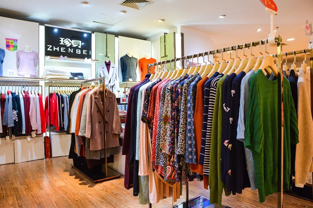 王府井大街东安市场,王府井步行街东安市场