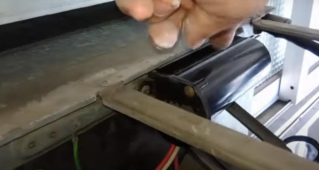 空调不制冷换内机电容,空调压缩机不转电容维修