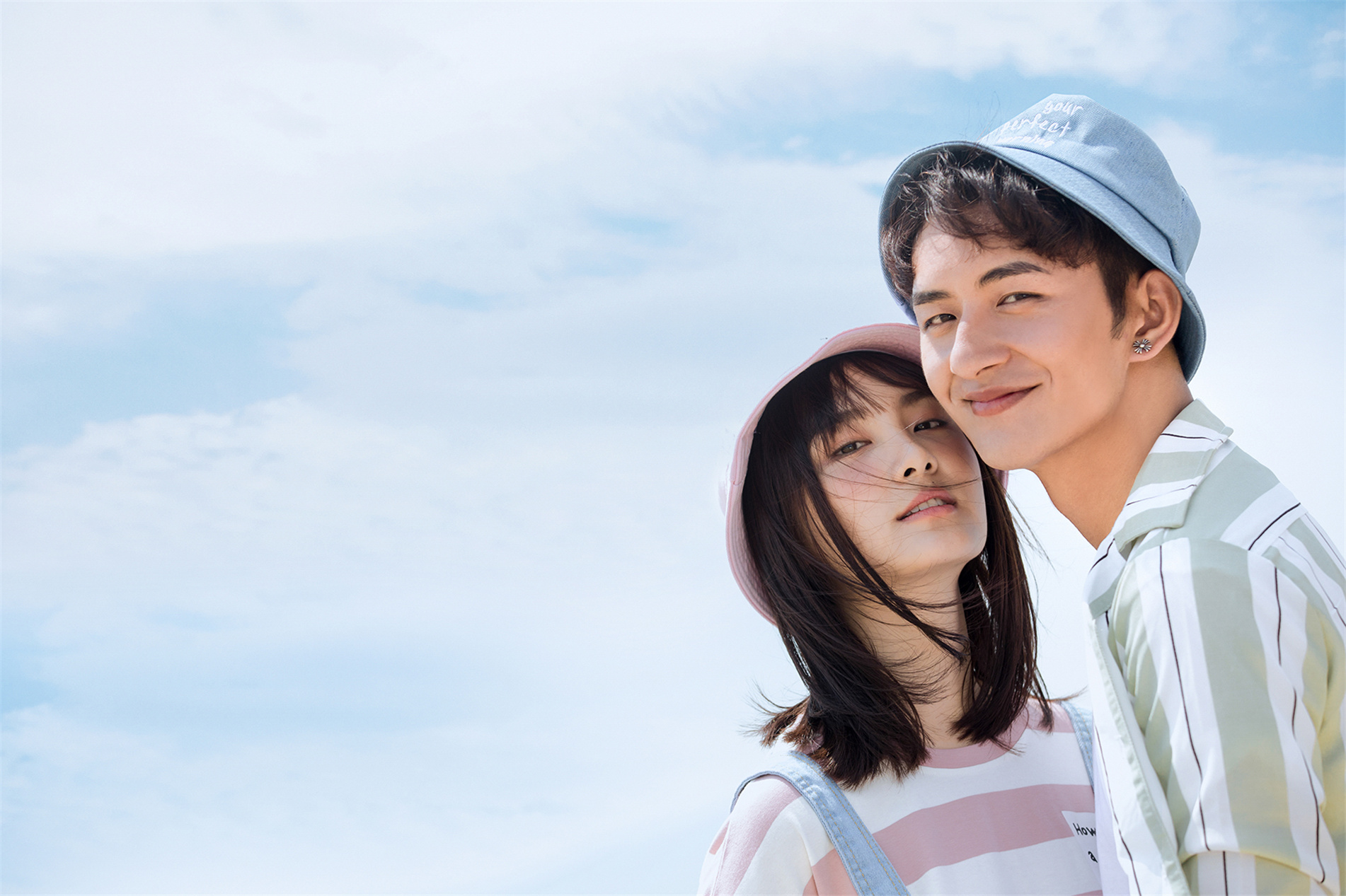 婚纱照拍照姿势教程,婚纱照pose技巧大全