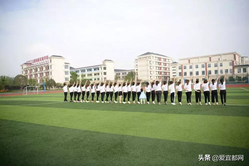 宜都市第四届“神墨杯”千名少儿多元才艺风采展，多图！！！