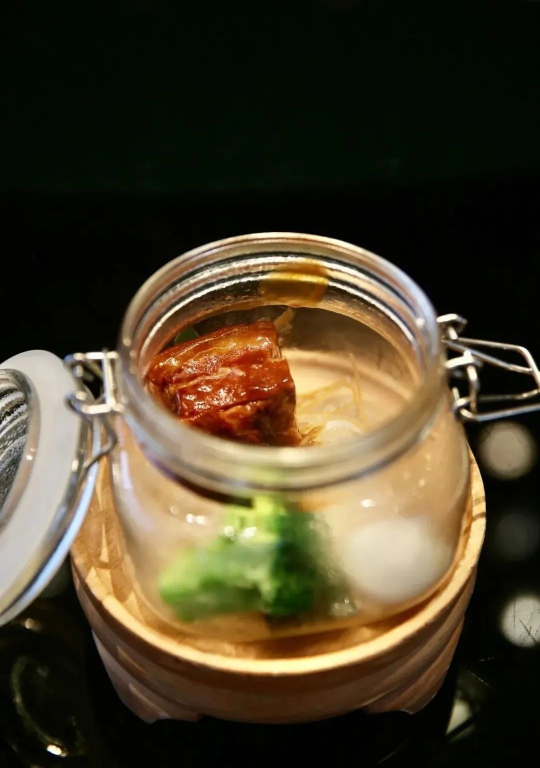 夜游盛世钱塘，赏绚烂灯光秀，打卡杭州钱江新城万豪酒店