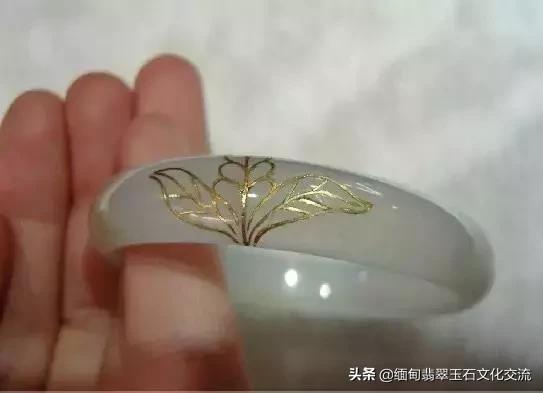 翡翠手镯的水头怎么看好坏,翡翠手镯的基本知识大全