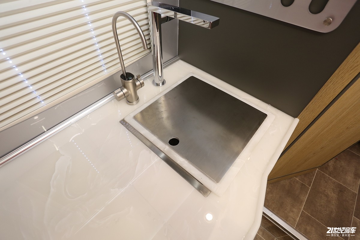 定价超百万的国产车,戴德e途promax房车228万