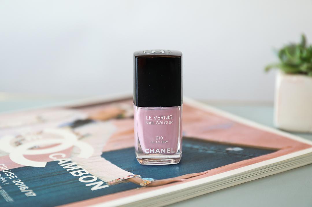 秋冬适合的指甲油颜色平价免烤,什么牌子的指甲油好用适合做美甲