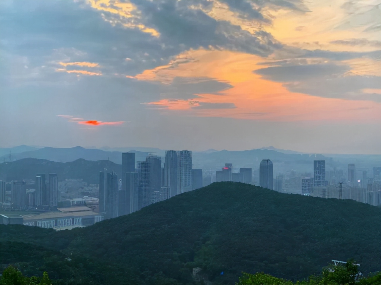 大连城建超乎想象,大连一座被低估的海滨城市