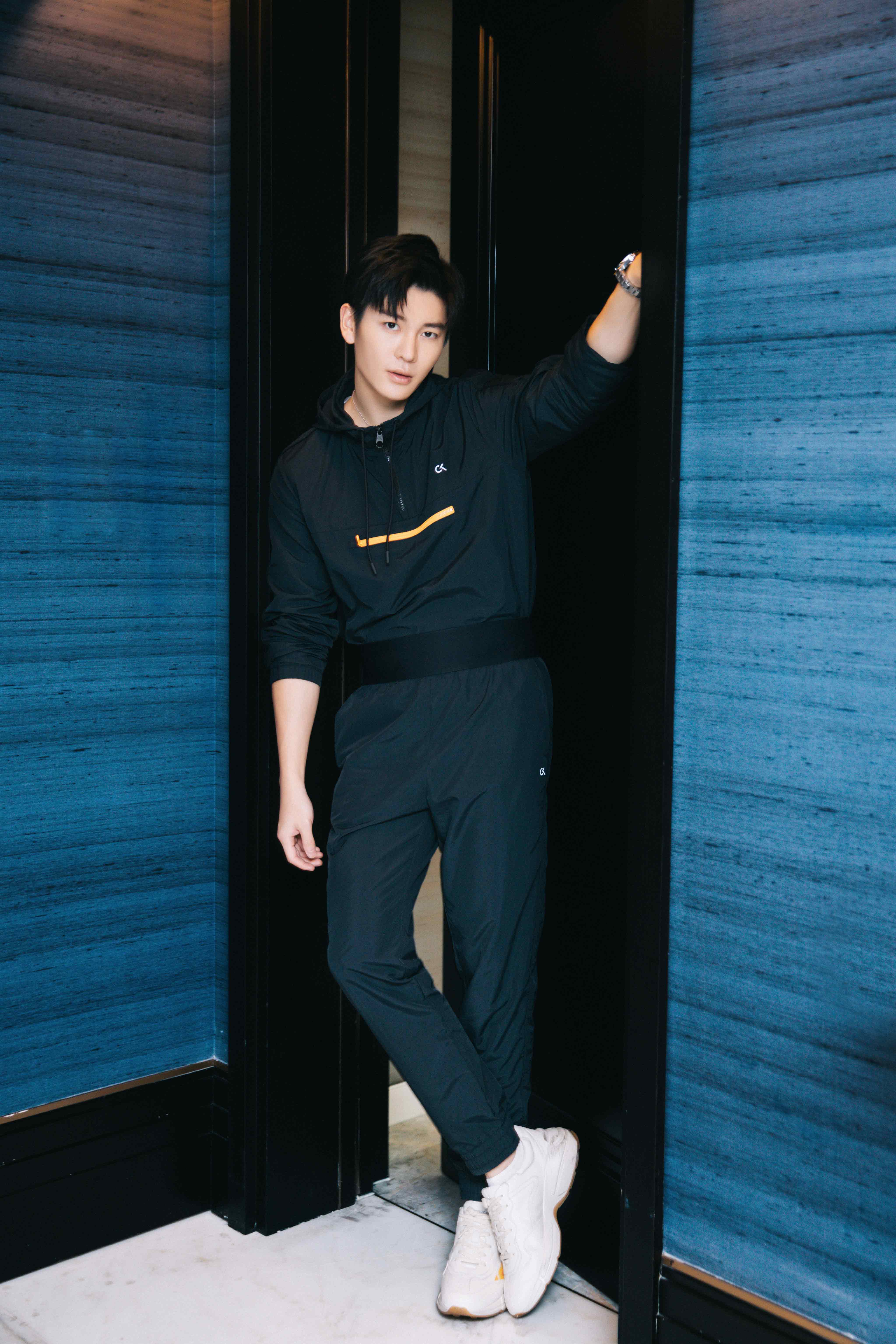 王嘉尔英超赛场,王嘉尔英超联赛