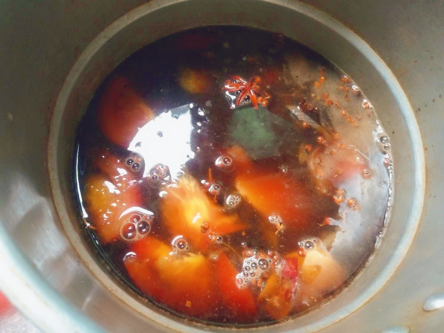 一锅味道鲜美的土豆番茄炖牛肉,牛腩家常做法西红柿土豆炖牛肉