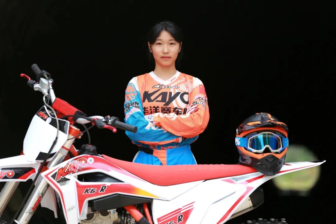 6个中国00后成长纪录片，羡慕他们有如此强大的父母