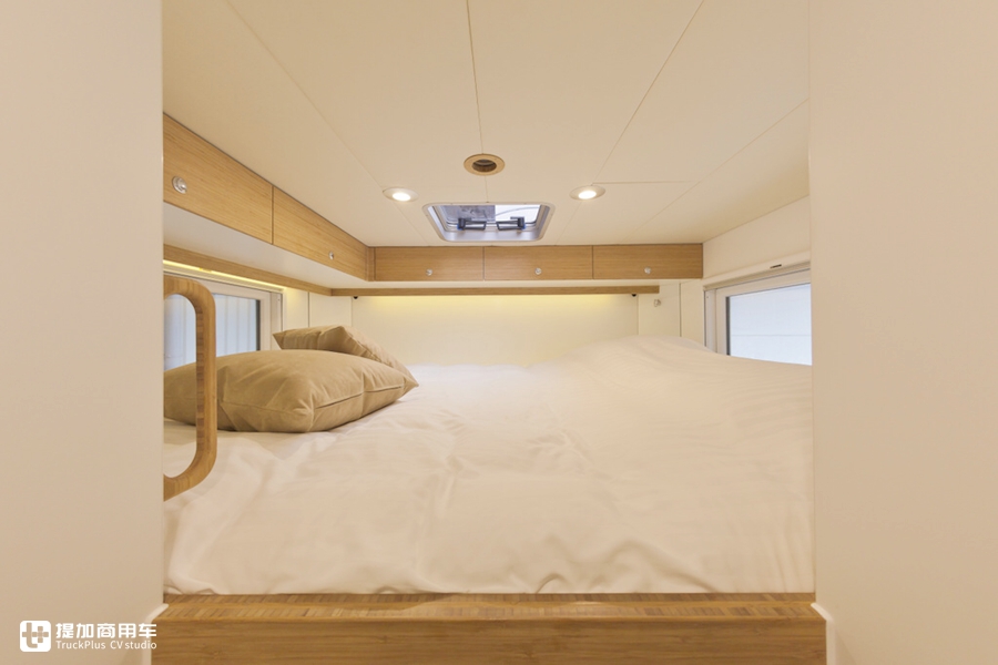 2018款奔驰大型顶级豪华房车,奔驰赛托斯6*6房车