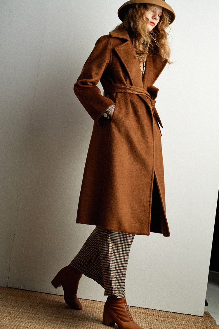 具有独特风格的羊绒大衣,厚实纯羊绒大衣