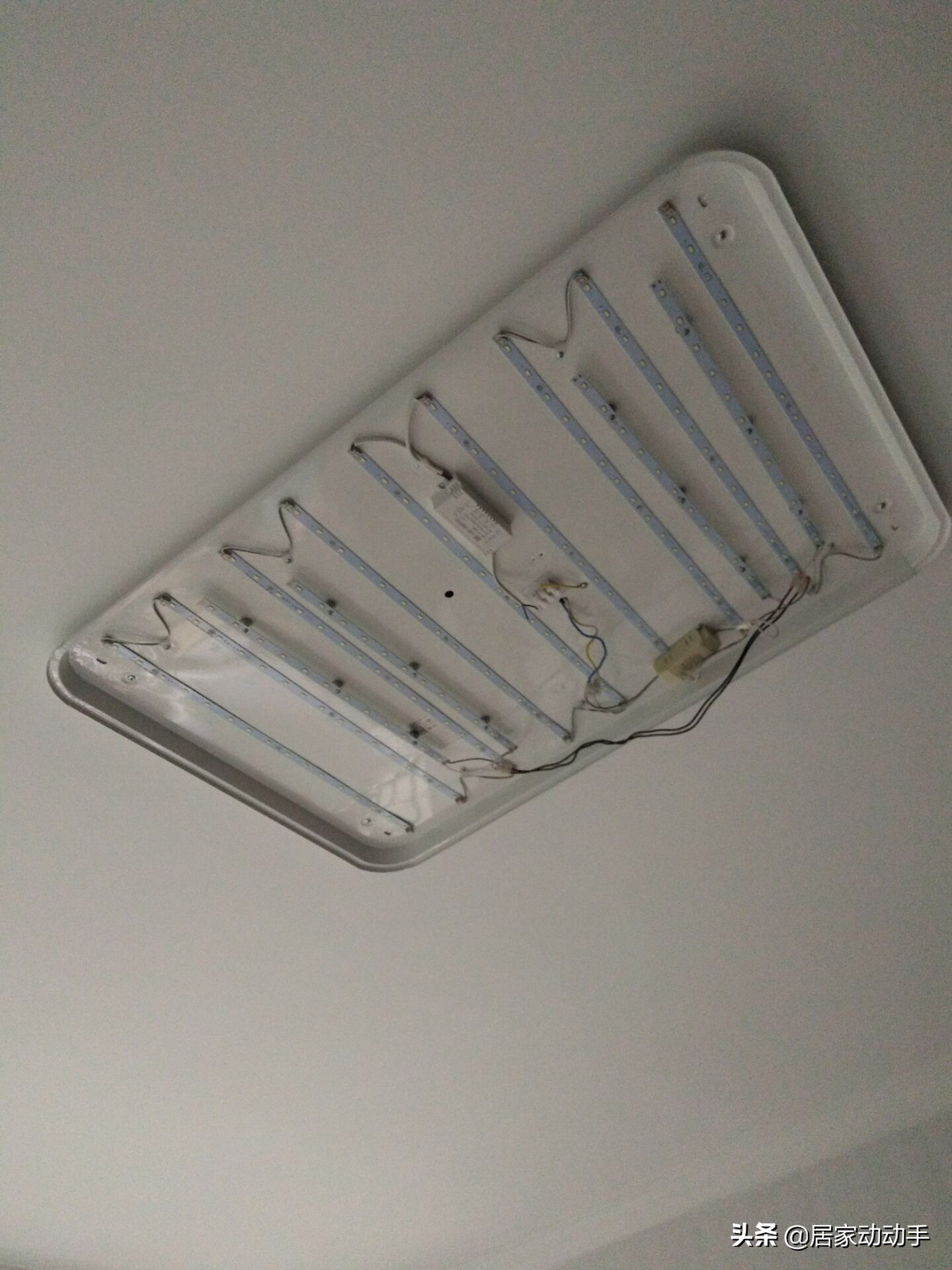自己在家如何修吸顶灯,led长方形吸顶灯维修全套教程