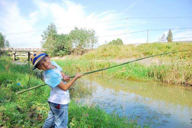 4.5米鱼竿和5.4米的鱼竿哪个实用,4.5米鱼竿和6米3米的鱼竿哪个实用