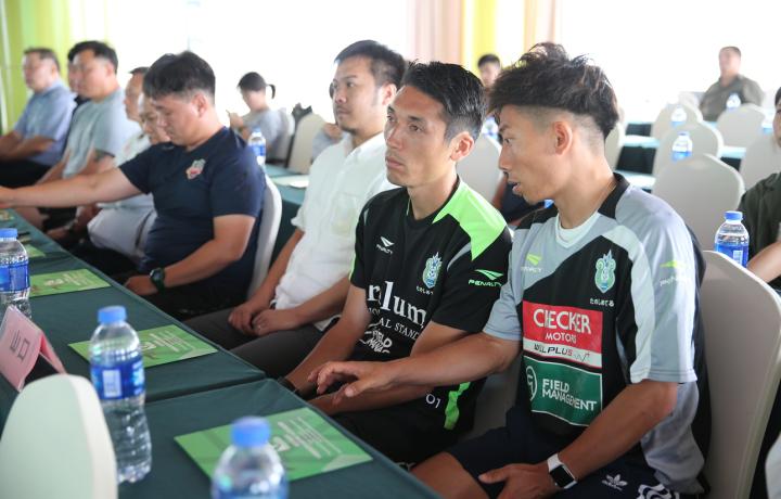 南湖小场足球比赛,体育公园足球比赛视频