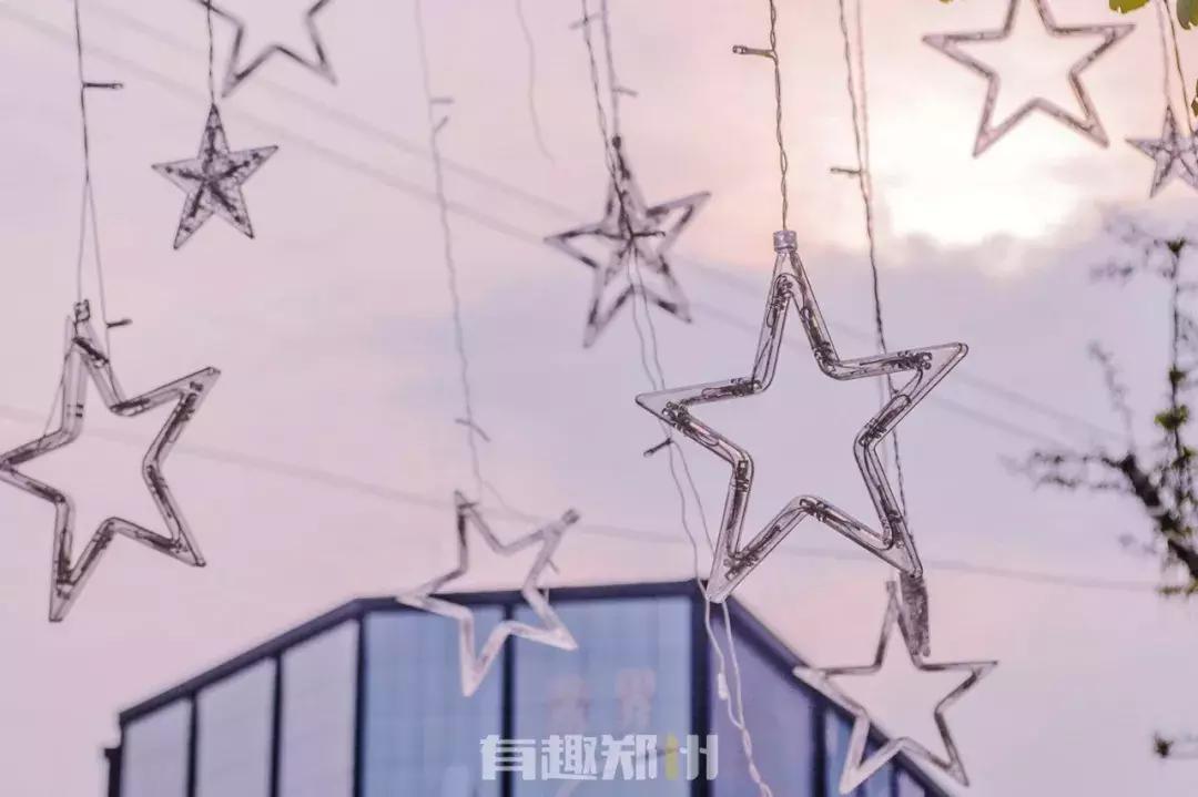 在纬一路和农科路酒吧街，嗨一场成年人的游戏