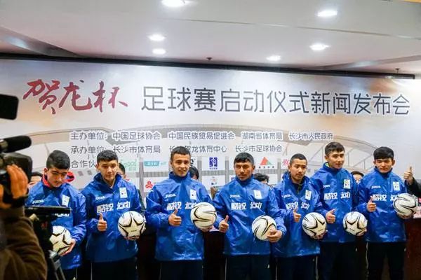 从懵懂无知的顽童到青年,从稚气未脱的少年到华丽蜕变