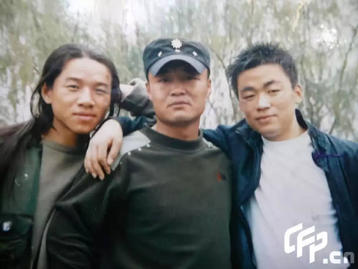 岳云鹏郭德纲大多少岁,岳云鹏14岁郭德纲26岁