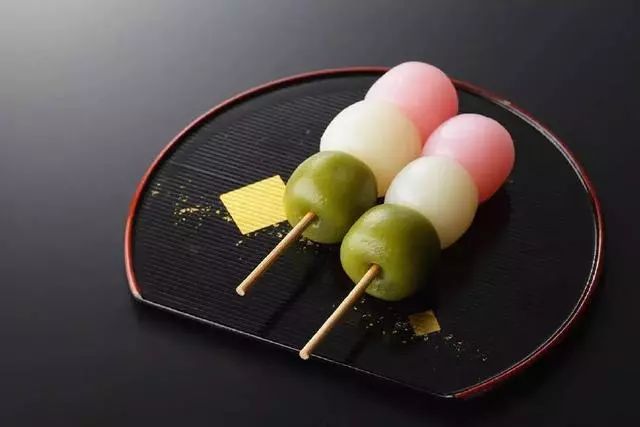 日本最复杂的草莓甜品,日本最顶级甜品