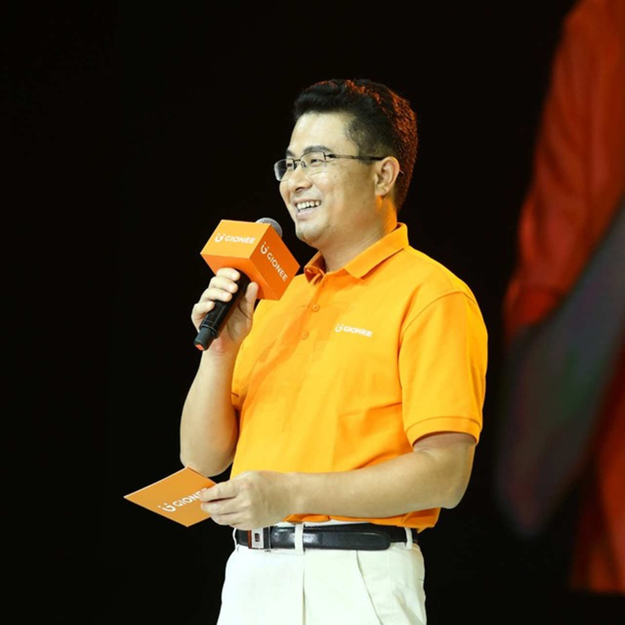 一把牌输7亿美金，欠债200多亿跑路，金立手机创始人至今去向成谜