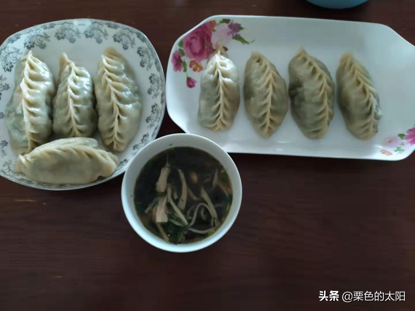 茴香鸡蛋香菇粉条大蒸饺,茴香苗猪肉蒸饺