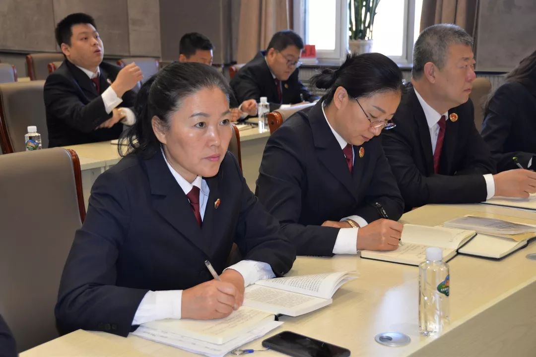 【双检动态】不忘初心.牢记使命双鸭山市检察院*党**组成员、政治部主任侯阳朝讲*党**课--《学*党**史做合格*党**员》