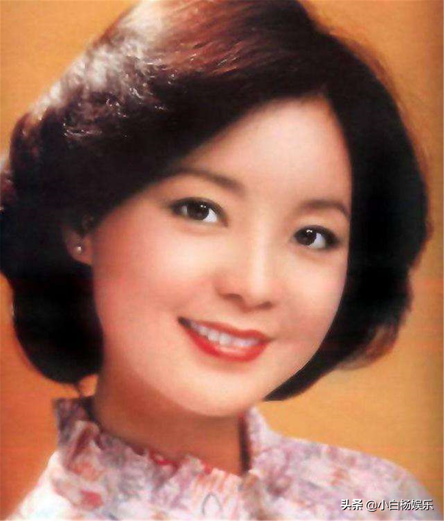 百年歌坛巨星邓丽君,华语乐坛十大巨星邓丽君第一