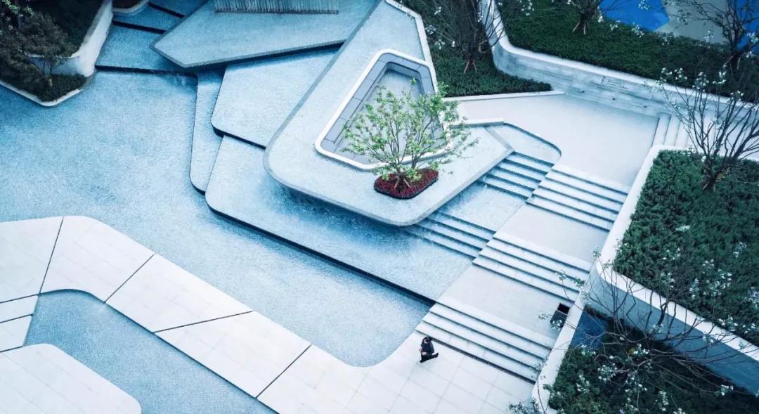 一波优雅的高差处理，漂亮