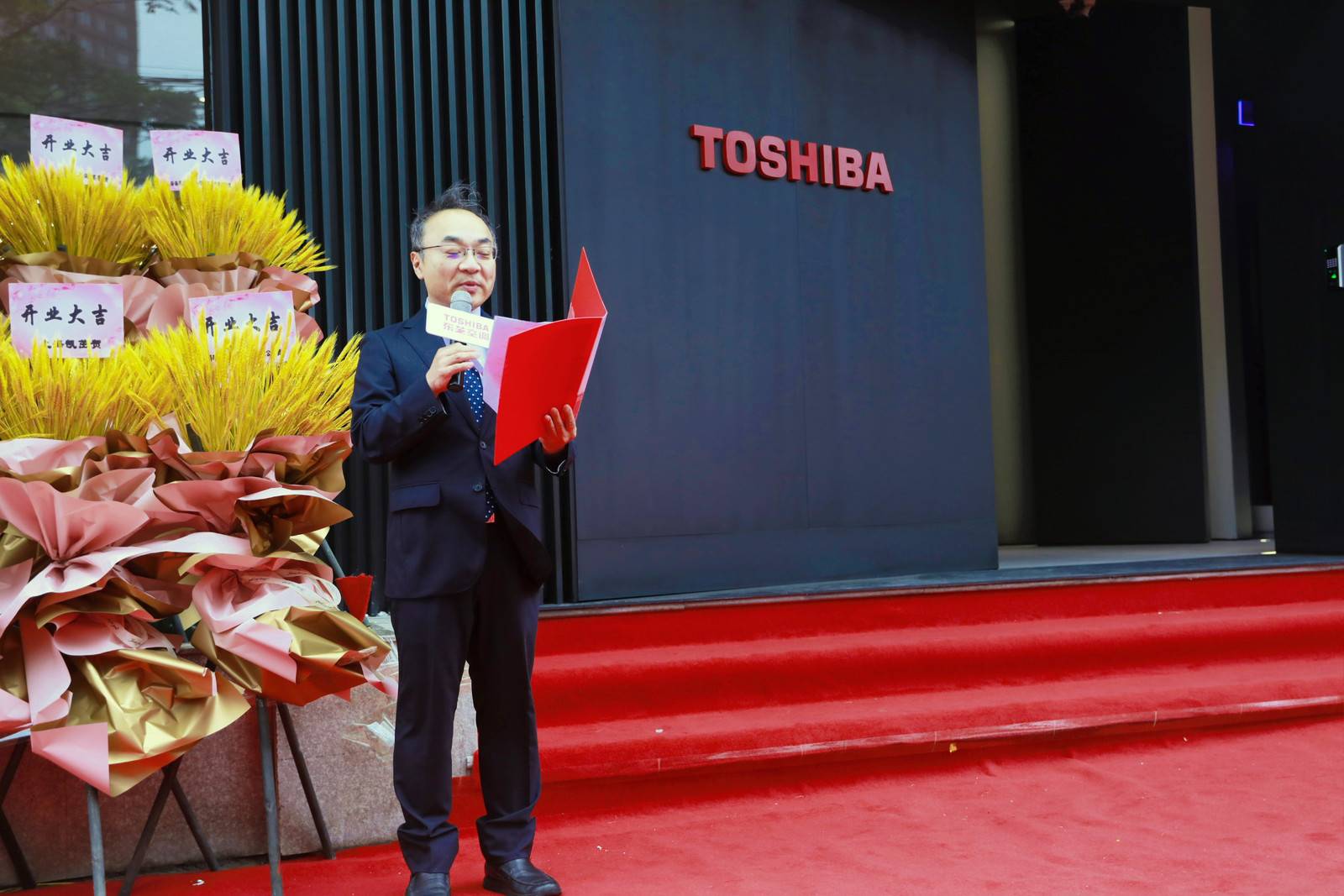 东芝空调官方旗舰店中央空调,东芝空调专卖店展厅