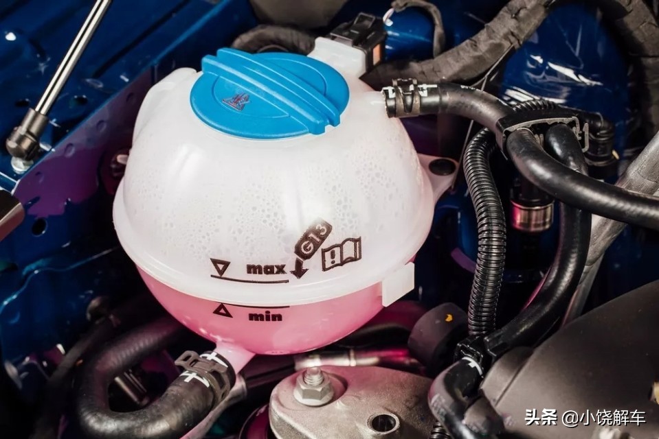 在南方防冻液可以用水代替吗,地暖用防冻液代替水可以吗