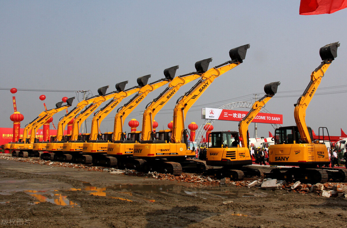 全球工程机械前十强,全球工程机械前十强中国上榜3家