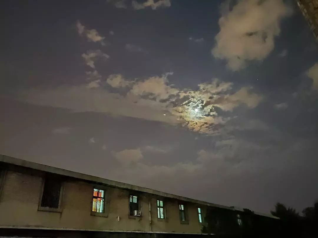 每天早起工作的人,每天早起的人性格