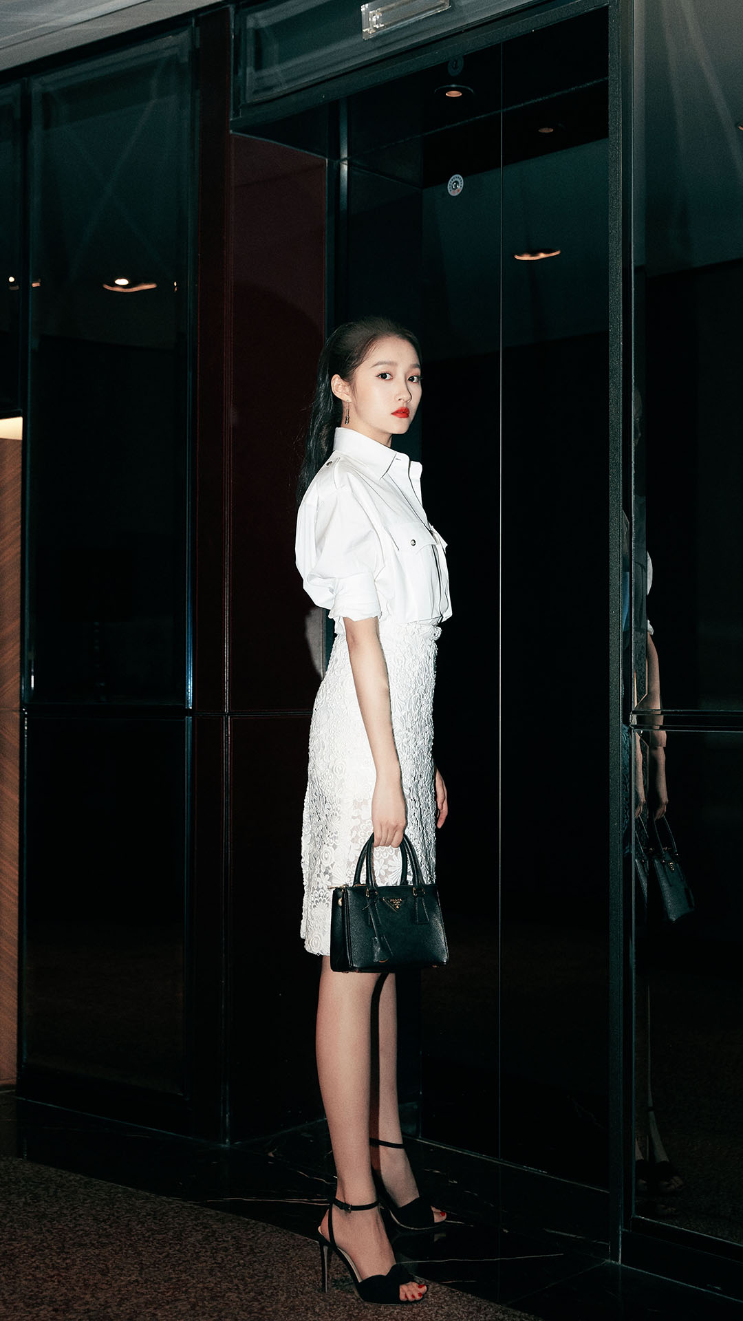 关晓彤穿露腰装,关晓彤穿露腰装图片