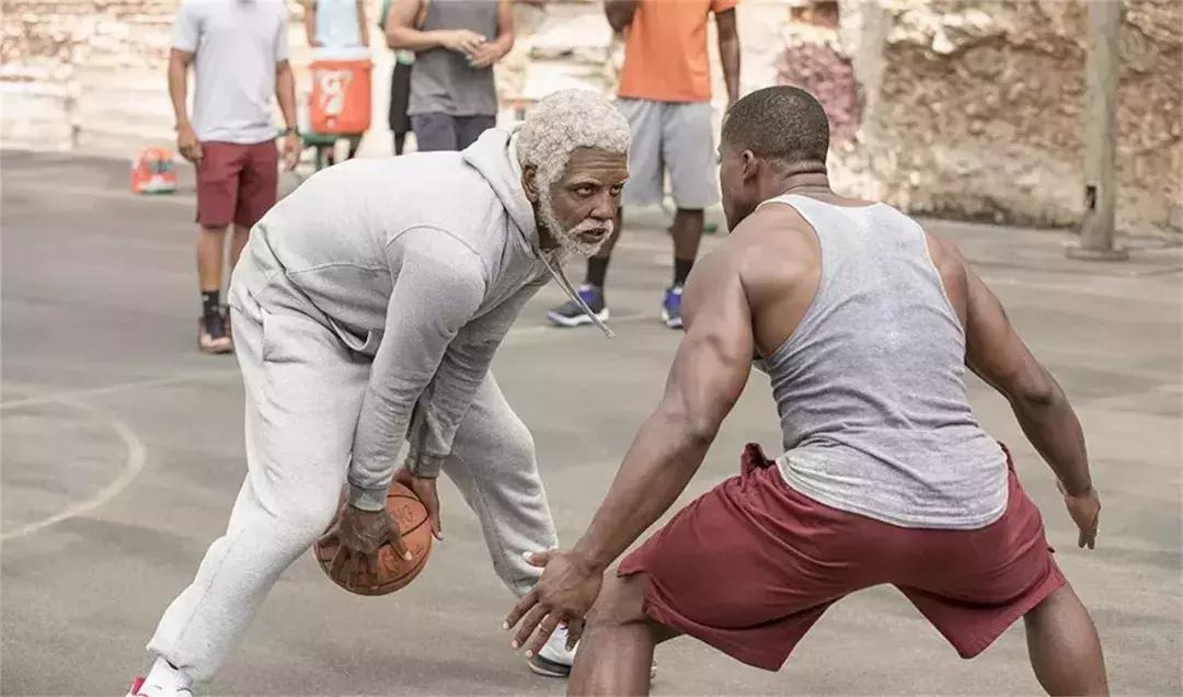 背后运球教学帕克,帕克转身运球教学视频