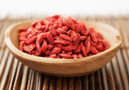 脸上痘痘敷什么快速消炎,简单三招教你告别痘痘痘印