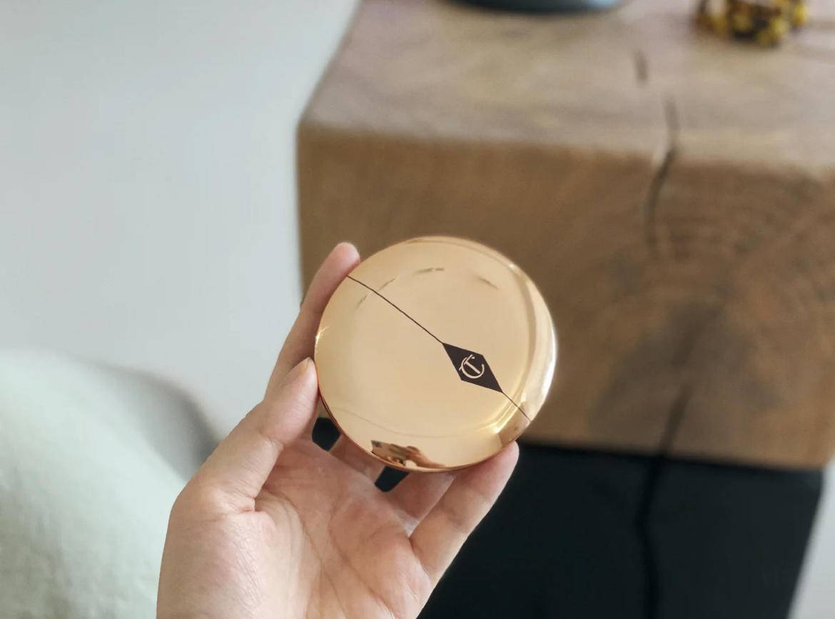 粉饼的使用方法新手,定妆遮瑕蜜粉饼怎么用