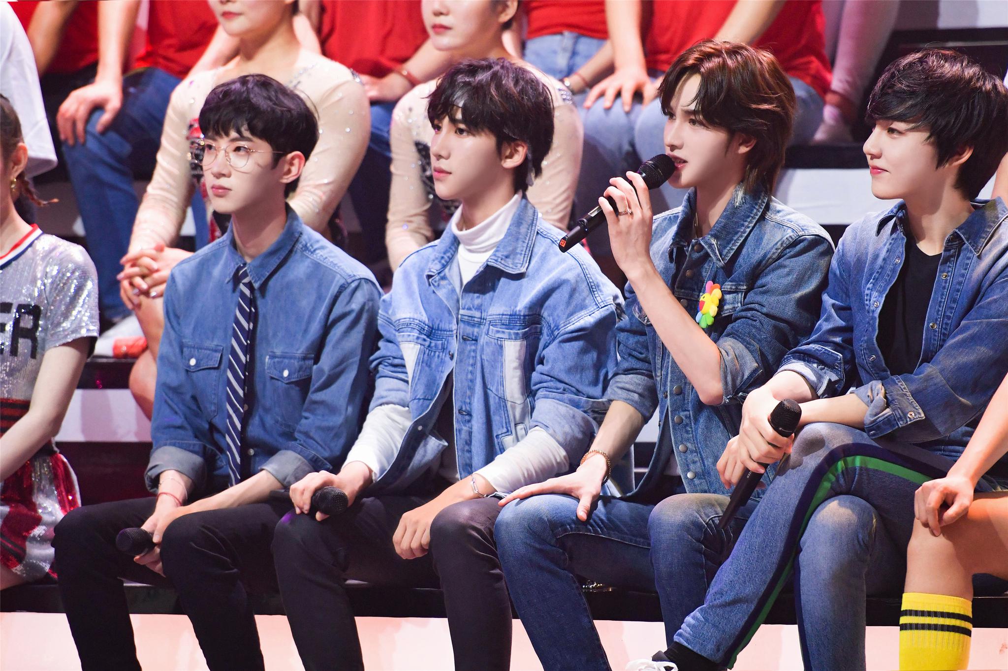 《音浪合伙人》乐华NEXT翻唱《对面的女孩看过来》