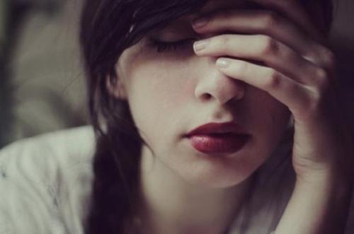 有个极端性格的女朋友是什么体验,有一个性格内向的女朋友