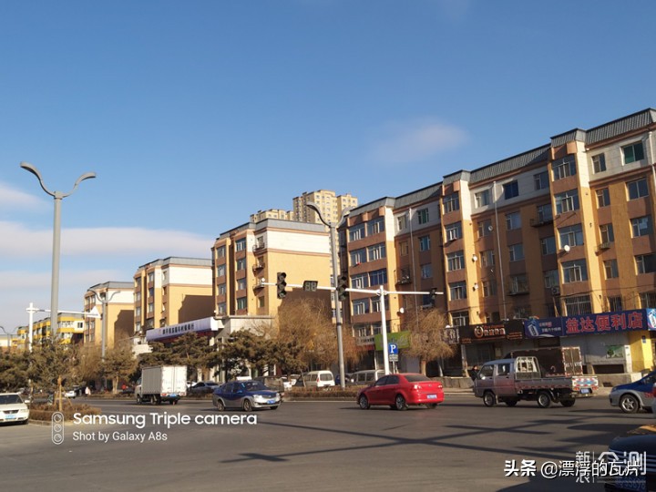 三星galaxya8s,三星galaxya8s评测