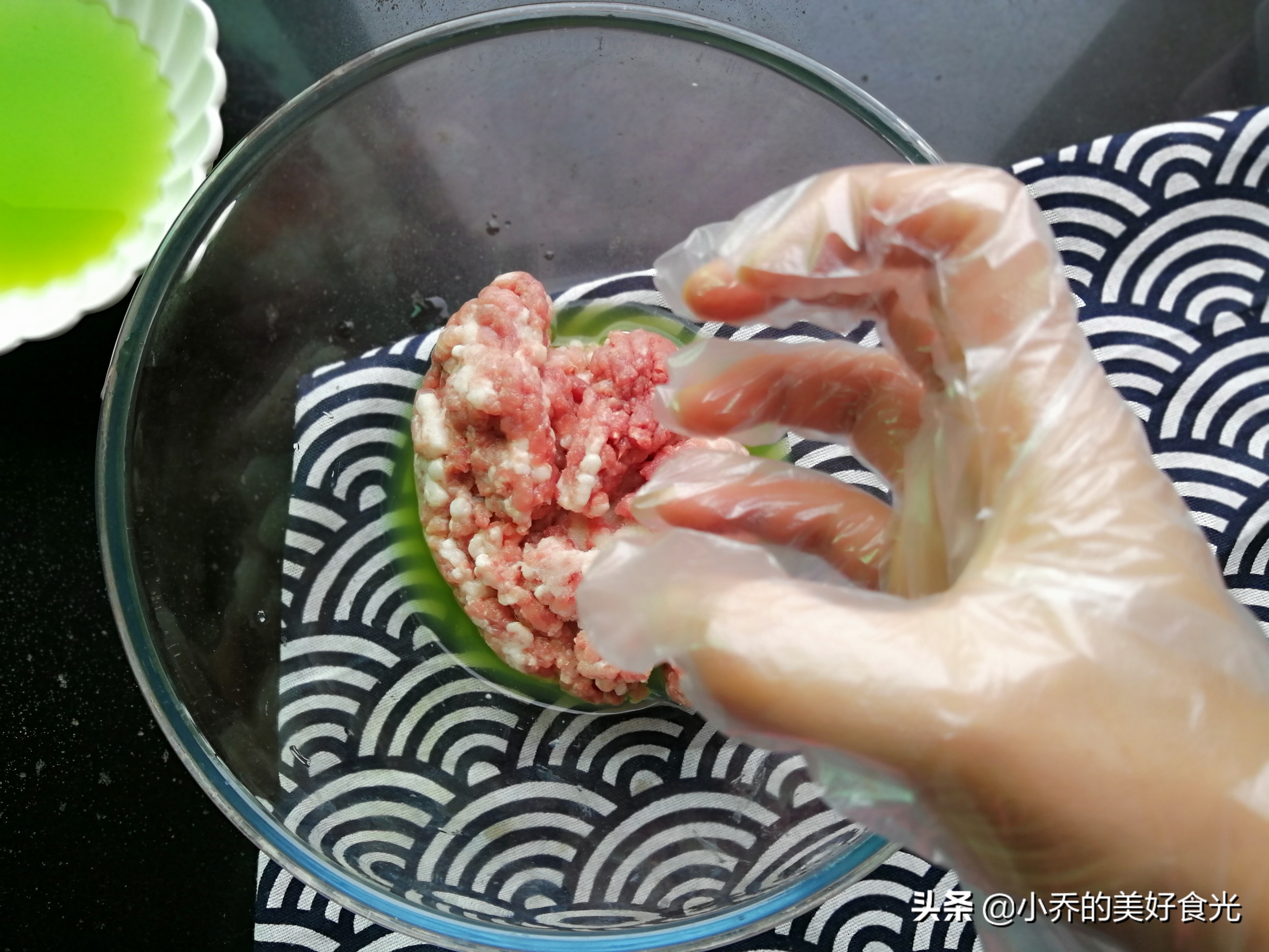 肉馅中加多少料酒合适,调肉馅料酒放多了怎么办