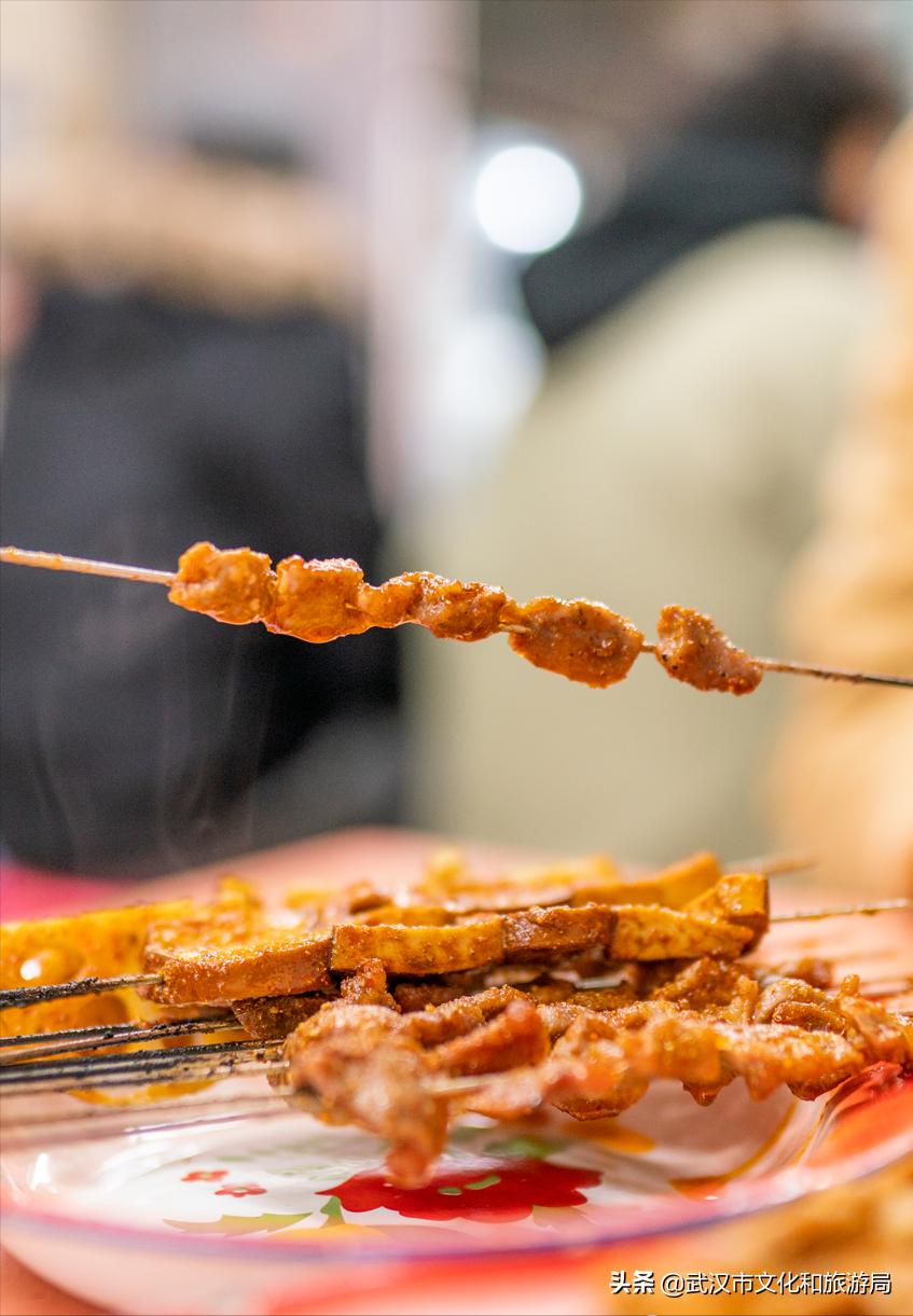 武汉樱花开完整版视频,武汉东湖樱花开的视频