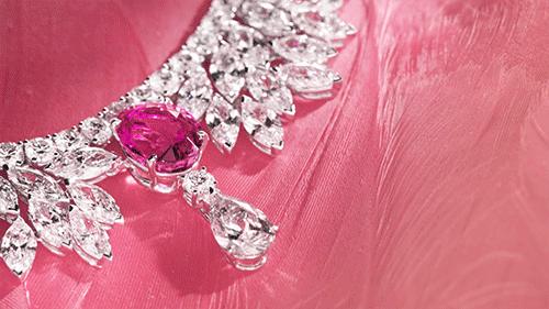 伊斯兰皇室贵族都喜爱碧玺吗,碧玺是五大宝石之一吗